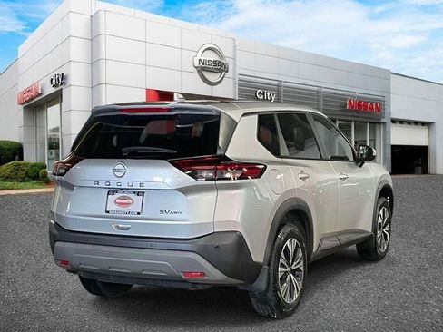Used 2023 Nissan Rogue SV AWD/4WD image 6