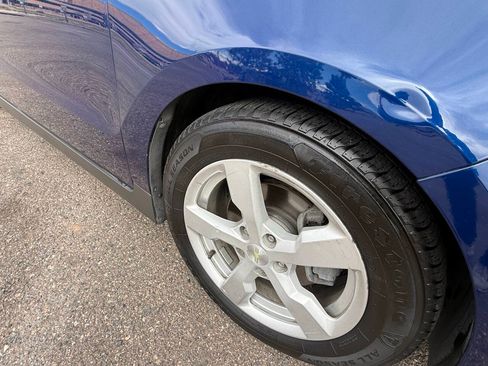 Used 2013 Chevrolet Volt FWD image 27