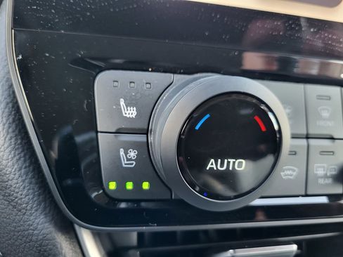 Used 2024 Toyota Grand Highlander Limited image 28