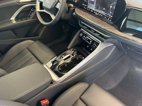 New 2025 Audi Q5 2.0T Premium Plus image 13
