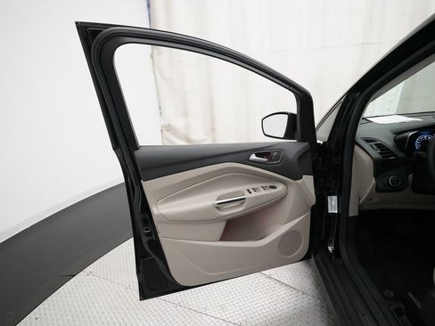 Used 2017 Ford C-MAX Titanium w/ Equipment Group 301A image 32