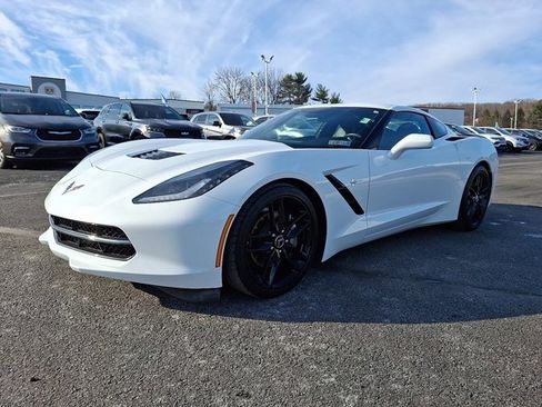 Used 2019 Chevrolet Corvette Stingray Coupe w/ 1LT image 3
