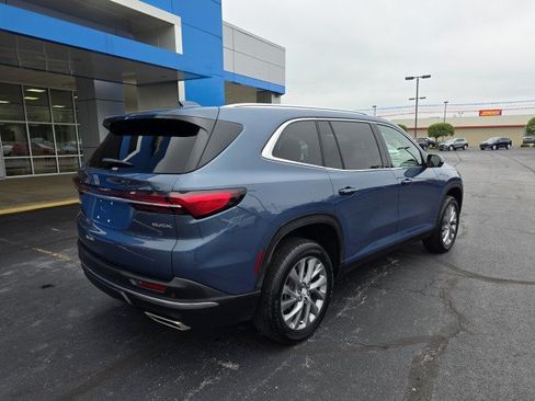 Used 2025 Buick Enclave Preferred AWD/4WD image 14