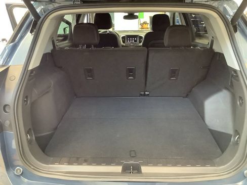 Used 2024 GMC Terrain SLE w/ Driver Convenience Package AWD/4WD image 17