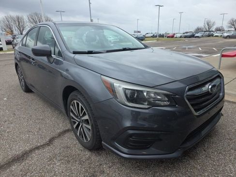 Used 2019 Subaru Legacy 2.5i Premium image 1