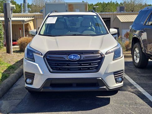 Used 2022 Subaru Forester Limited image 2
