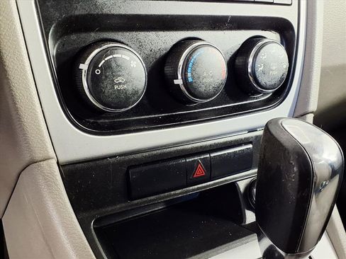 Used 2010 Dodge Caliber Mainstreet image 21