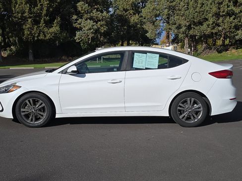 Used 2018 Hyundai Elantra SEL w/ Cargo Package image 8