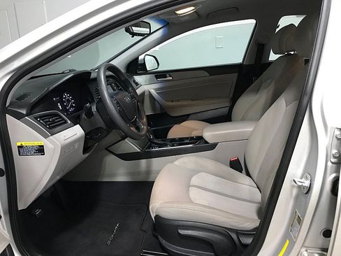 Used 2016 Hyundai Sonata SE FWD image 10