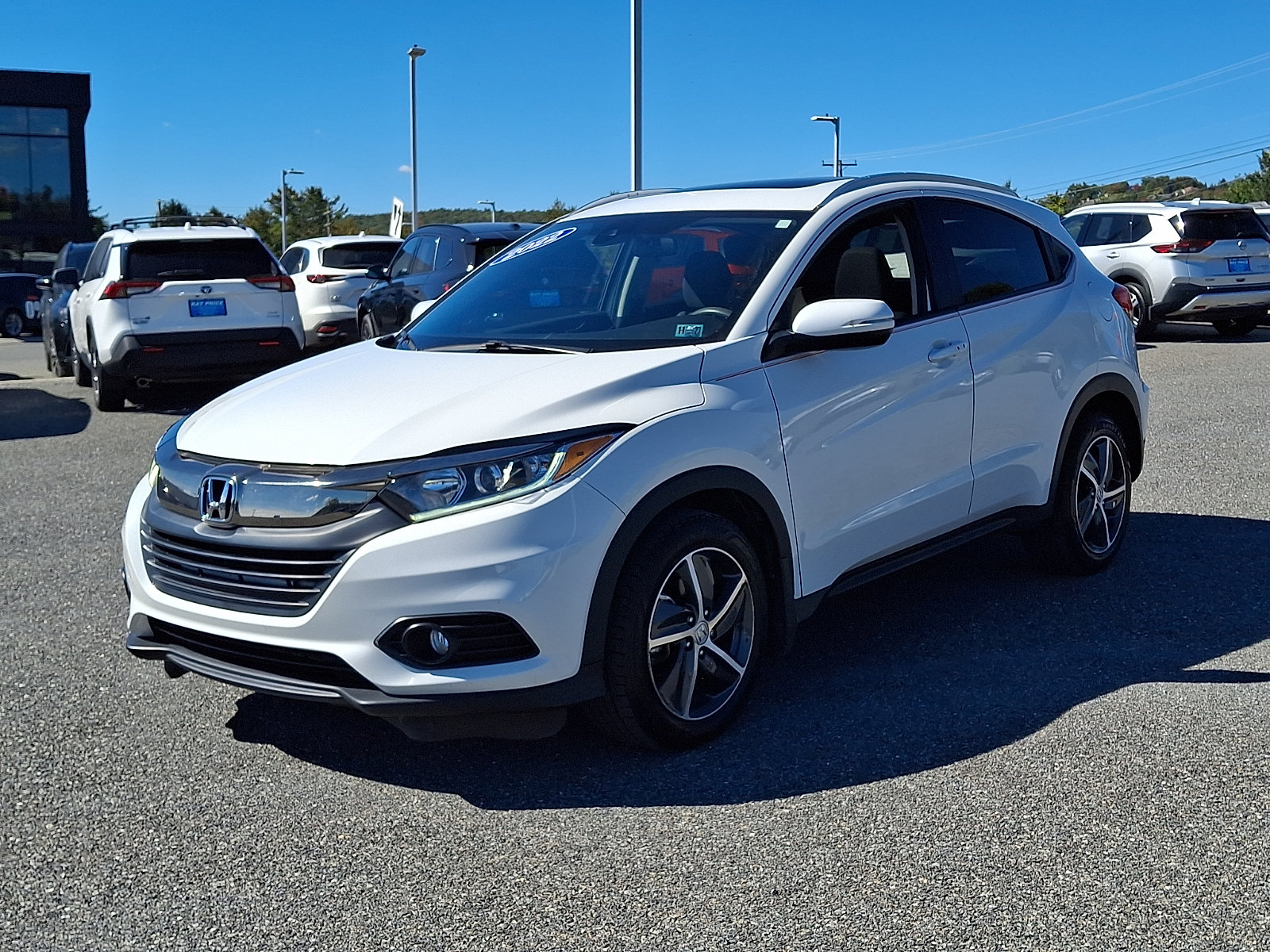 Used 2022 Honda HR-V EX image 4
