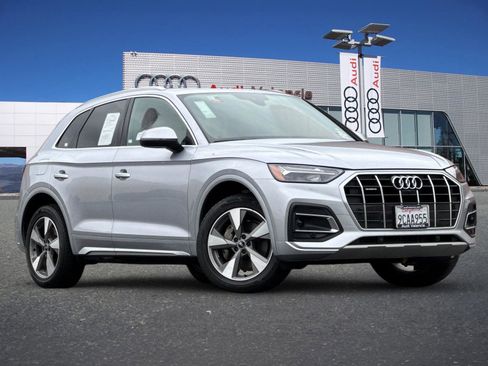 Used 2022 Audi Q5 2.0T Premium Plus image 2