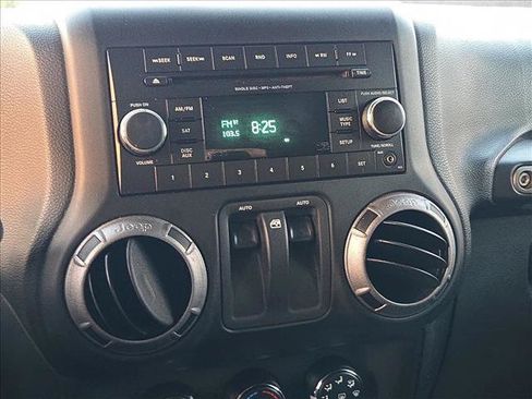 Used 2012 Jeep Wrangler Sport AWD/4WD image 12