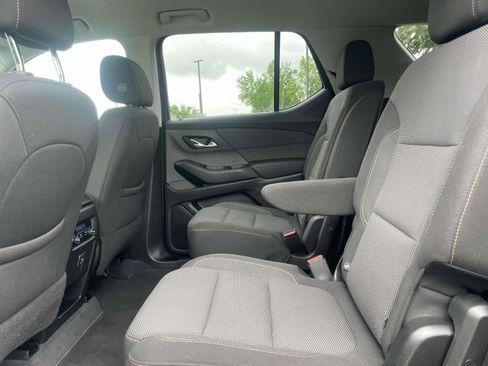 Used 2021 Chevrolet Traverse LT AWD/4WD image 11