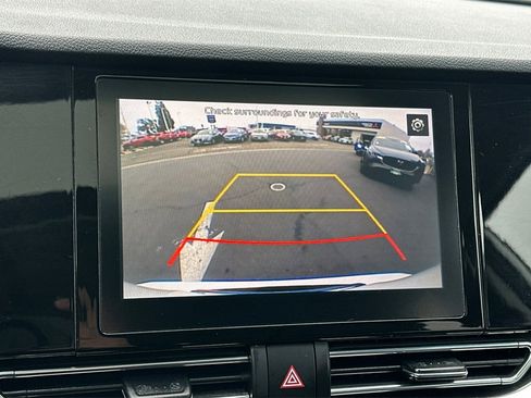 Used 2021 Kia Niro Touring image 23