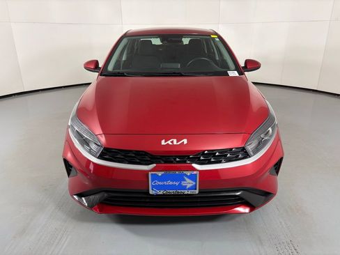 Used 2024 Kia Forte LXS image 3