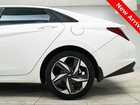 Used 2023 Hyundai Elantra SEL w/ Convenience Package image 28