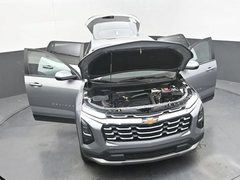 Used 2025 Chevrolet Equinox LT FWD image 40