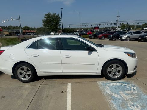 Used 2015 Chevrolet Malibu LS w/ Protection Package image 5
