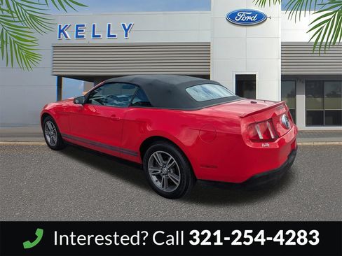 Used 2010 Ford Mustang Convertible RWD image 8