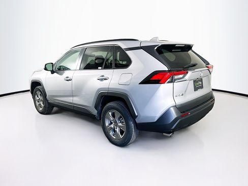 Used 2025 Toyota RAV4 XLE FWD image 5