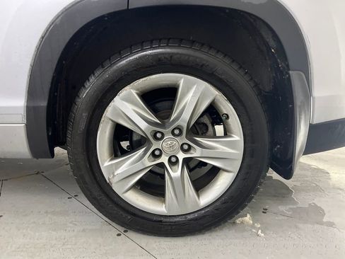 Used 2015 Toyota Highlander Limited Platinum image 10