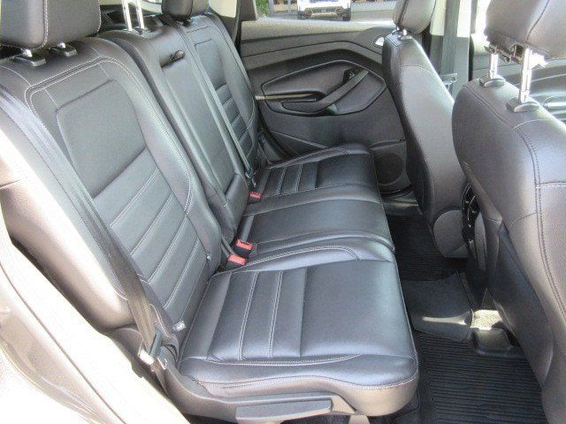 Used 2019 Ford Escape Titanium FWD image 14