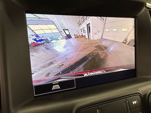 Used 2024 GMC Terrain AT4 AWD/4WD image 30