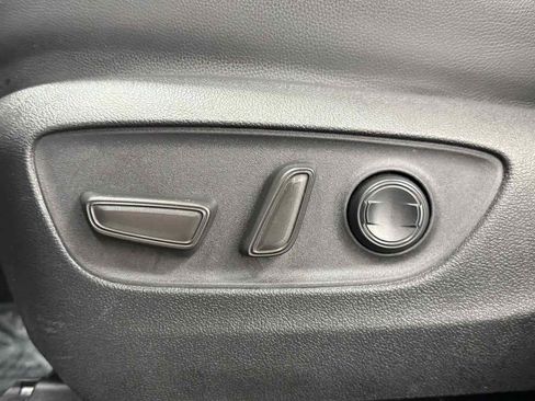 Used 2022 Toyota Highlander XSE image 27