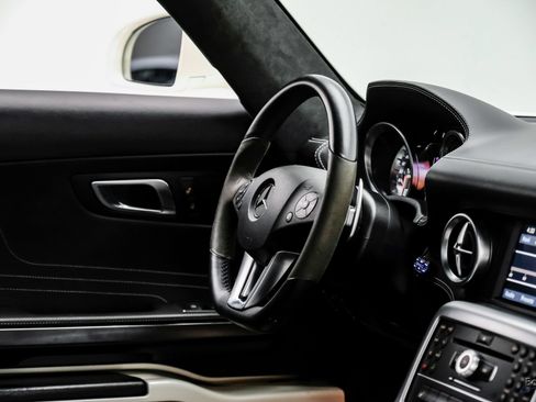 Used 2011 Mercedes-Benz SLS AMG Coupe image 61