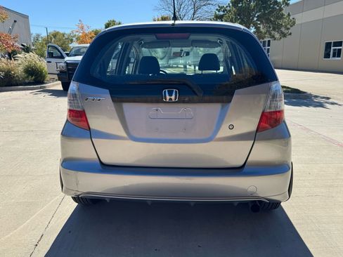 Used 2009 Honda Fit image 3