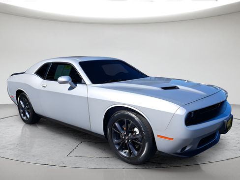 Used 2020 Dodge Challenger SXT w/ Driver Convenience Group AWD/4WD image 1
