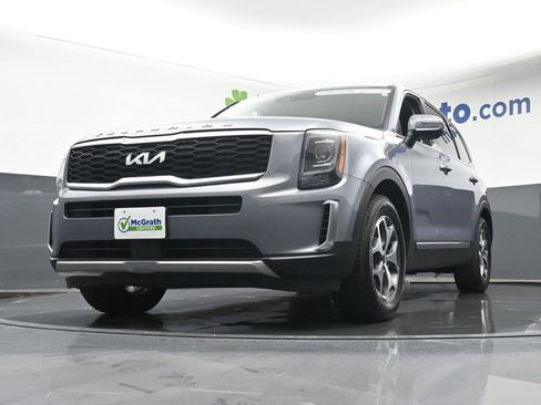 Used 2022 Kia Telluride EX w/ Towing Package FWD image 6