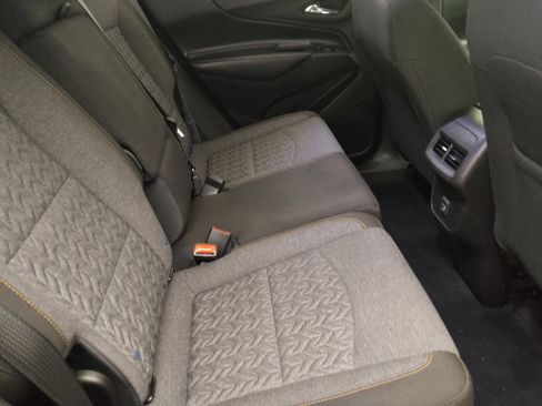 Used 2024 Chevrolet Equinox LT image 19