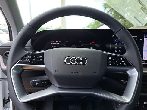New 2025 Audi Q5 Premium Plus image 8