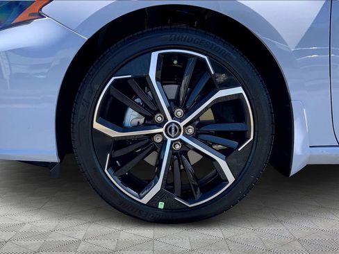 New 2025 Nissan Altima 2.5 SR w/ SR Premium Package image 6