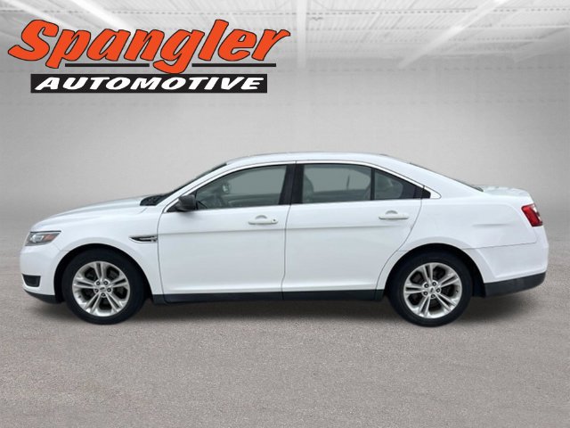 Used 2018 Ford Taurus SE FWD image 2