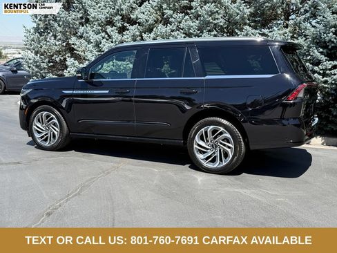 Used 2025 Lincoln Navigator Reserve AWD/4WD image 5