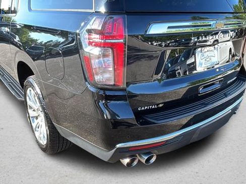 Used 2023 Chevrolet Suburban Premier AWD/4WD image 40