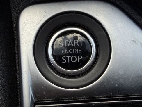 Used 2024 Nissan Sentra SV FWD image 20