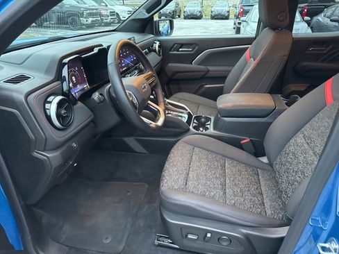 Used 2023 Chevrolet Colorado Z71 w/ Z71 Convenience Package 2 image 53