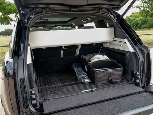 New 2026 Land Rover Range Rover Long Wheelbase Autobiography AWD/4WD image 64