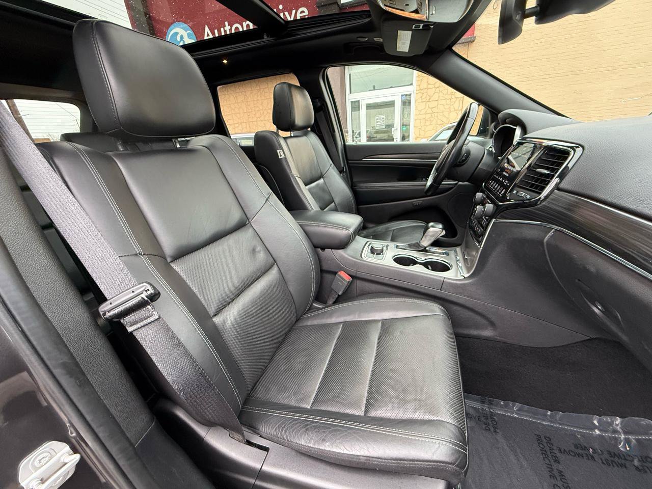 Used 2021 Jeep Grand Cherokee Limited w/ Quick Order Package 28K 80th AWD/4WD image 15
