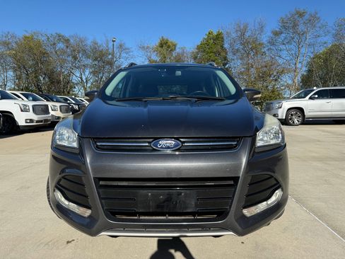 Used 2015 Ford Escape Titanium image 2