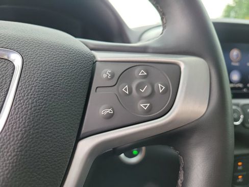 Used 2024 GMC Terrain SLT AWD/4WD image 26