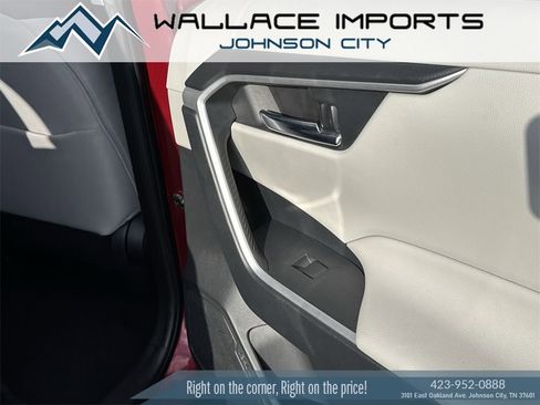 Used 2019 Toyota RAV4 XLE image 42