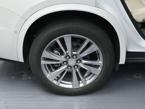 Certified 2023 Cadillac XT6 Premium Luxury w/ Technology Package image 38