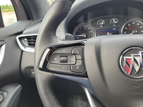 Used 2024 Buick Enclave Essence w/ Sport Touring Edition FWD image 21