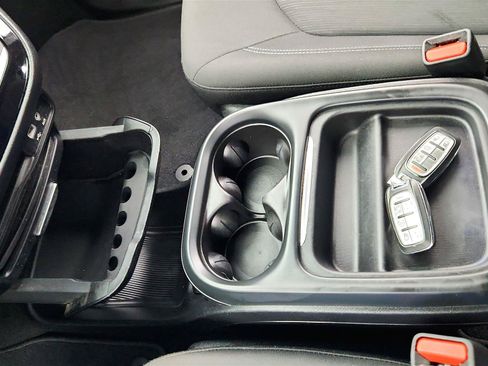 Used 2018 Chrysler Pacifica Touring Plus w/ S Appearance Package FWD image 31
