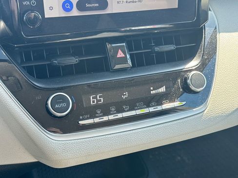 Used 2024 Toyota Corolla LE image 23