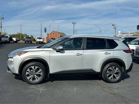 Used 2023 Nissan Rogue SV w/ SV Premium B Package image 1